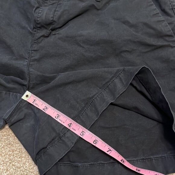 Old Navy shorts. Size 14. - Picture 2 of 6